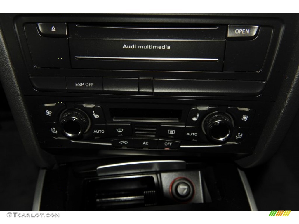 2010 Audi S5 3.0 TFSI quattro Cabriolet Controls Photo #53994980