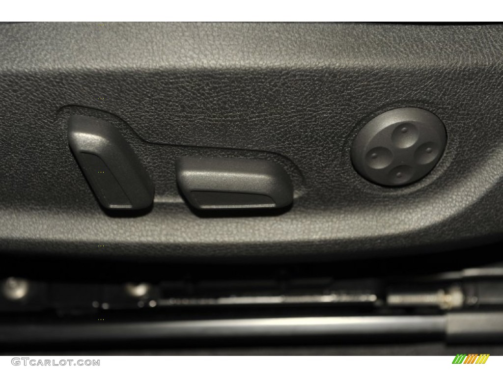 2010 Audi S5 3.0 TFSI quattro Cabriolet Controls Photo #53995637