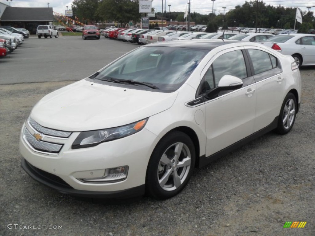 2012 Volt Hatchback - White Diamond Tricoat / Light Neutral/Dark Accents photo #1