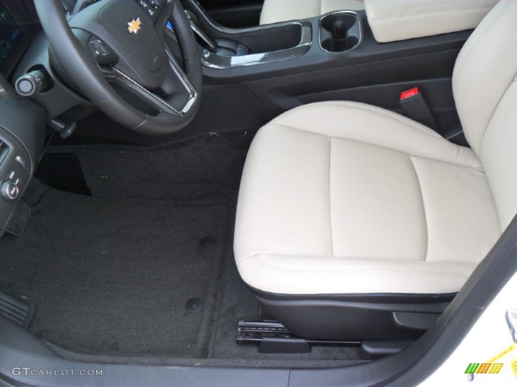 Light Neutral/Dark Accents Interior 2012 Chevrolet Volt Hatchback Photo #53998061