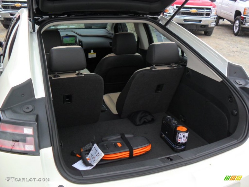 2012 Chevrolet Volt Hatchback Trunk Photo #53998159