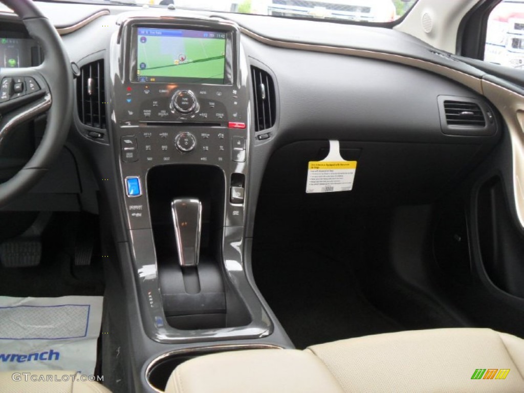 2012 Chevrolet Volt Hatchback Light Neutral/Dark Accents Dashboard Photo #53998184