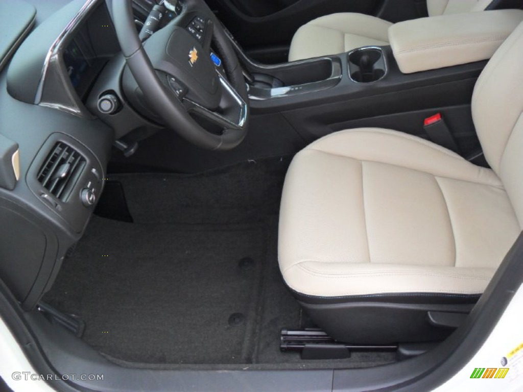 Light Neutral/Dark Accents Interior 2012 Chevrolet Volt Hatchback Photo #53998250
