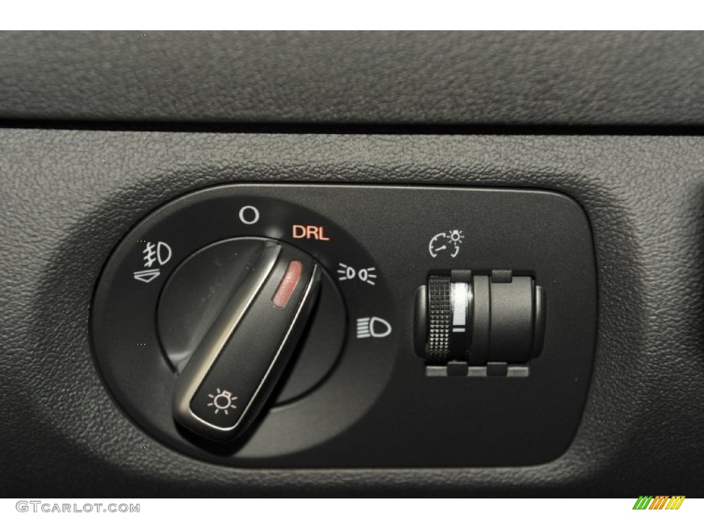 2012 Audi A3 2.0T Controls Photo #53998370