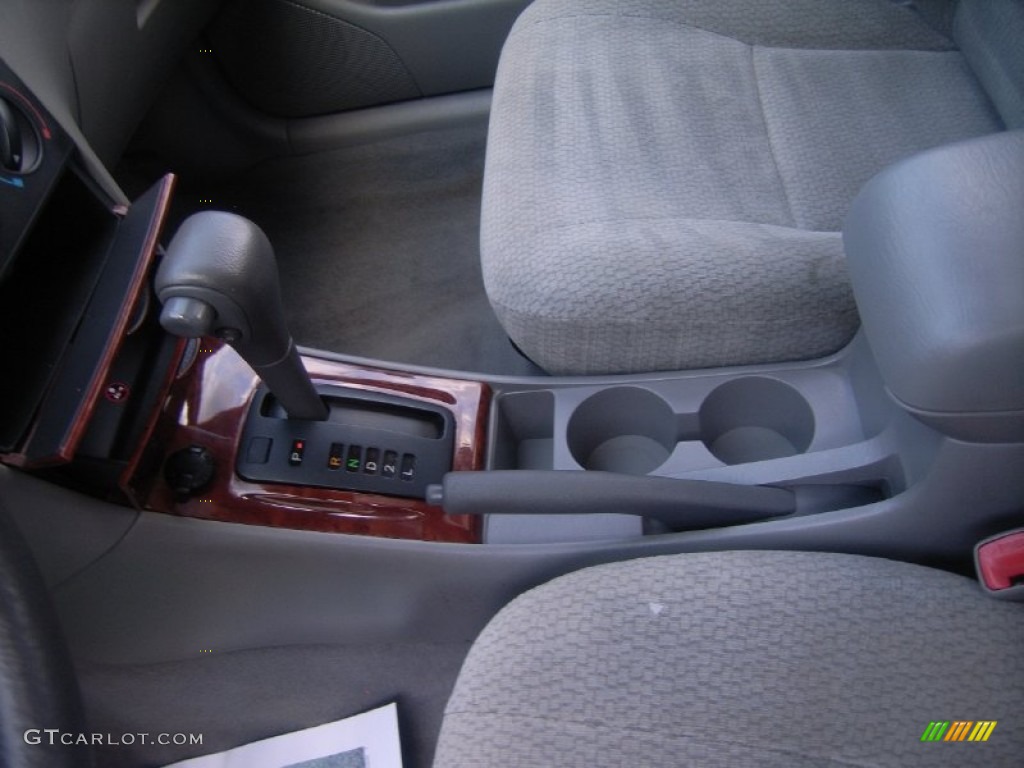 2004 Toyota Corolla LE 4 Speed Automatic Transmission Photo #53999507