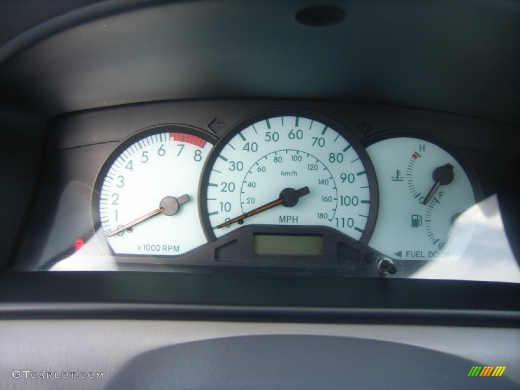2004 Toyota Corolla LE Gauges Photo #53999522