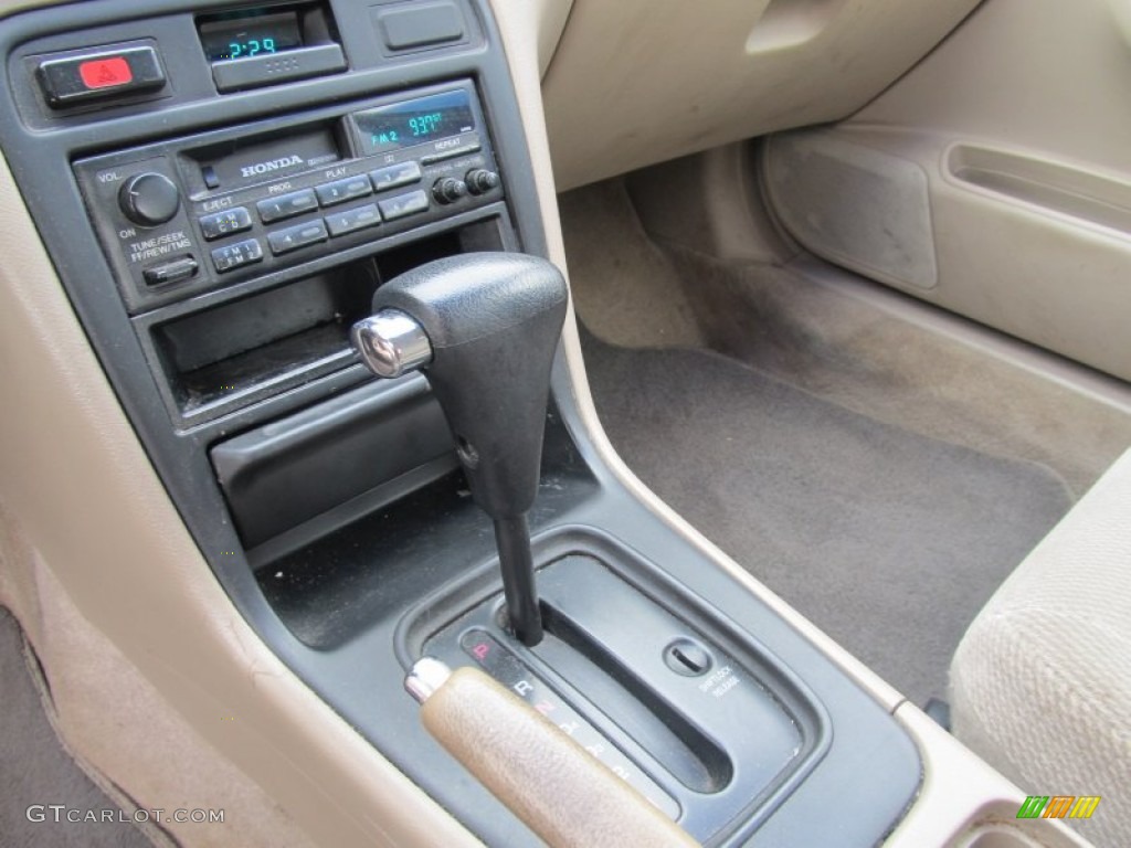 1996 Accord LX Sedan - Heather Mist Metallic / Beige photo #12