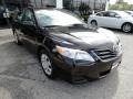 Black - Camry  Photo No. 2