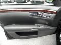 Black - S 550 Sedan Photo No. 6