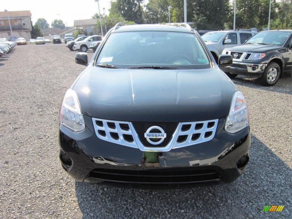2011 Rogue SV AWD - Wicked Black / Black photo #2