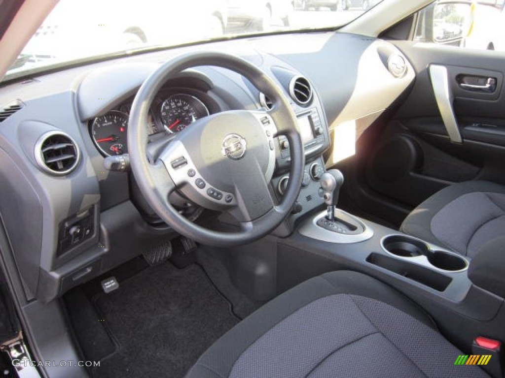 2011 Rogue SV AWD - Wicked Black / Black photo #16