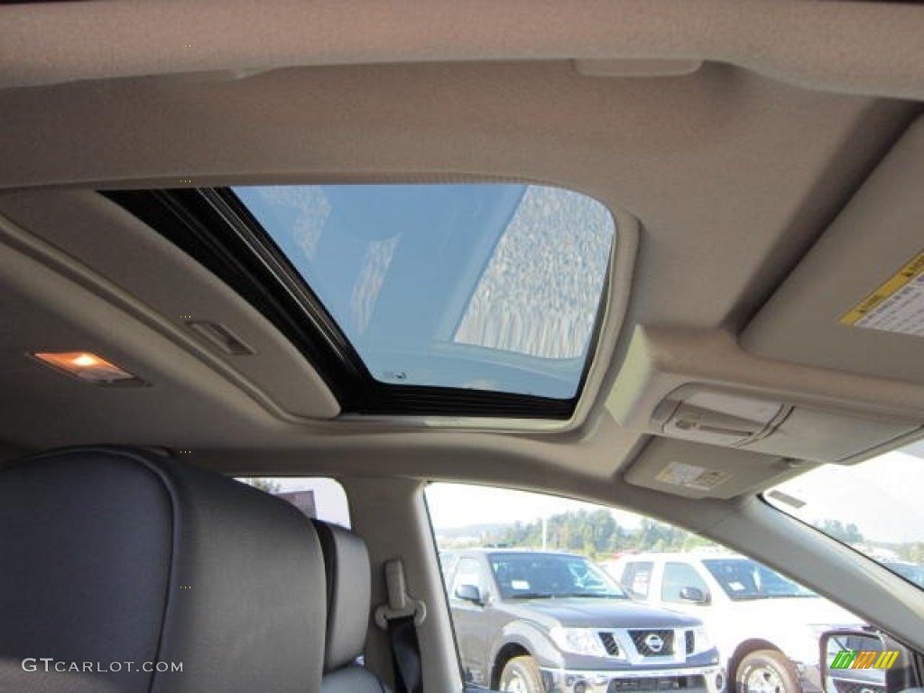 2011 Rogue SL AWD - Platinum Graphite / Black photo #11