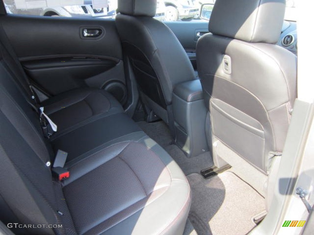2011 Rogue SL AWD - Platinum Graphite / Black photo #12