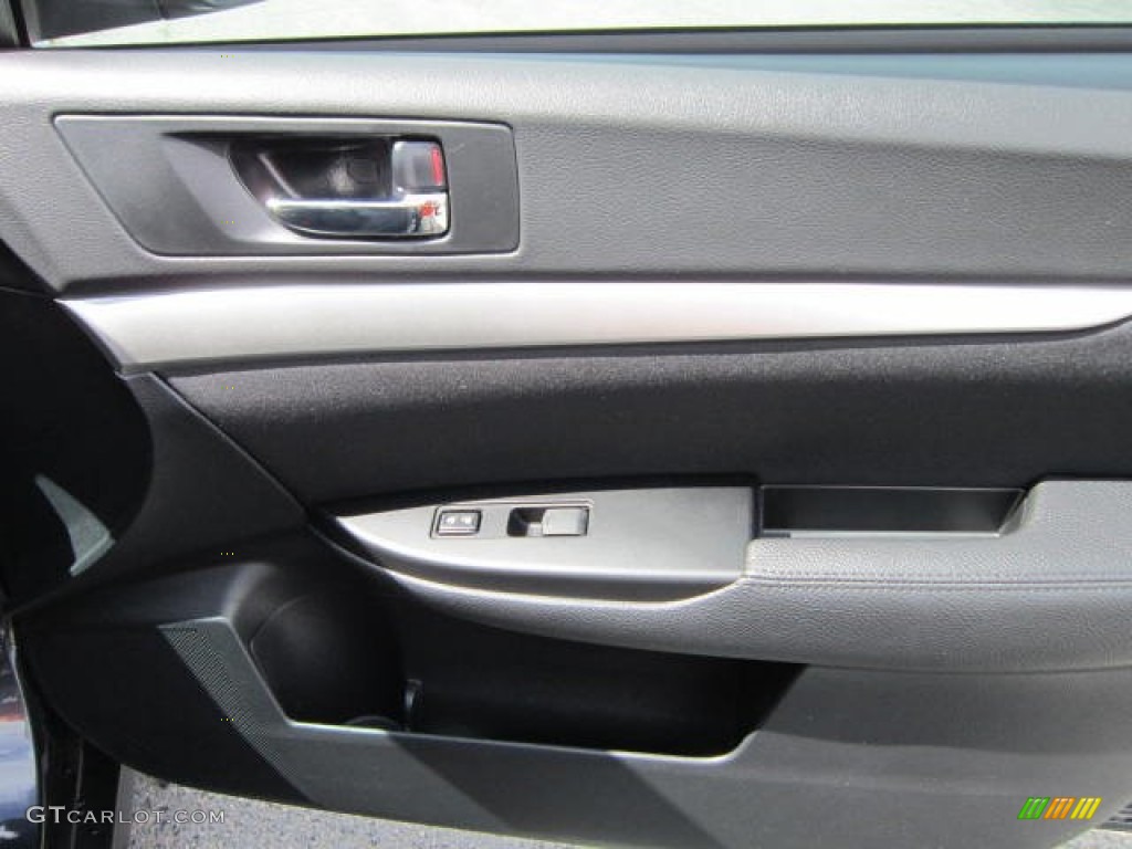 2011 Outback 2.5i Premium Wagon - Graphite Gray Metallic / Off Black photo #18
