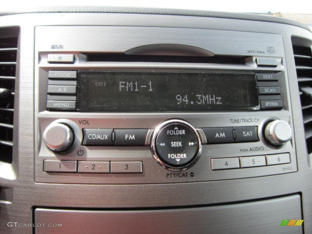 2011 Outback 2.5i Premium Wagon - Graphite Gray Metallic / Off Black photo #19