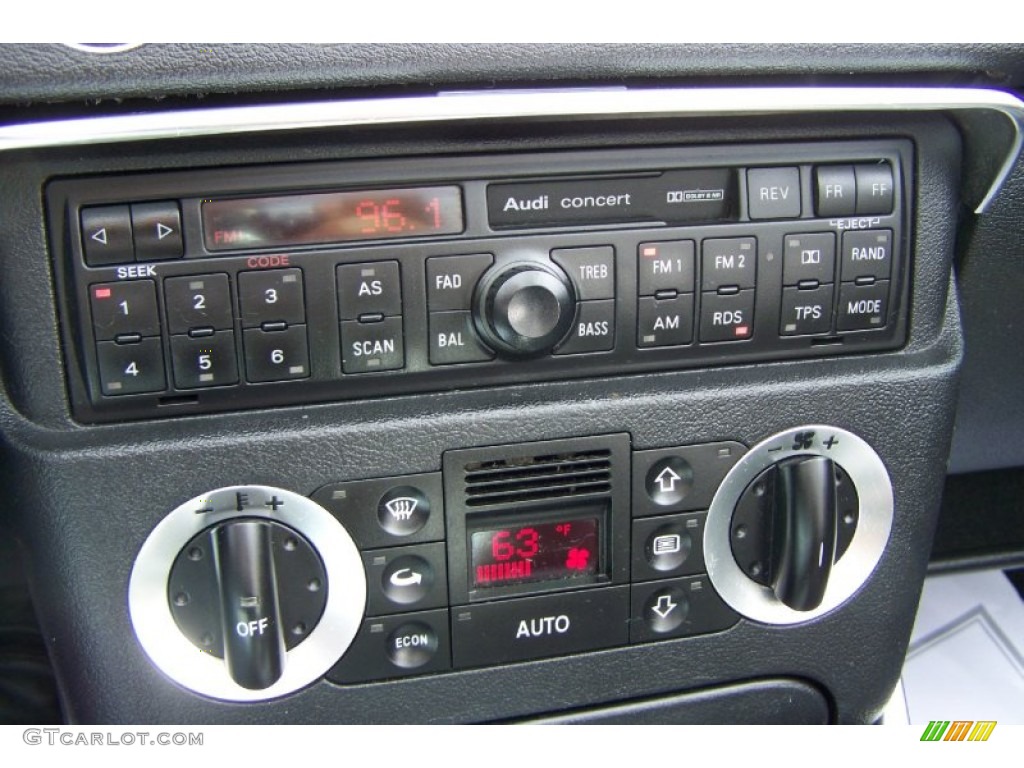 2001 Audi TT 1.8T Roadster Audio System Photo #54016084
