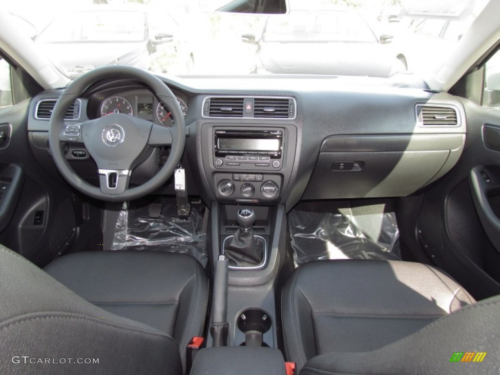 2012 Volkswagen Jetta SE Sedan Titan Black Dashboard Photo #54020713