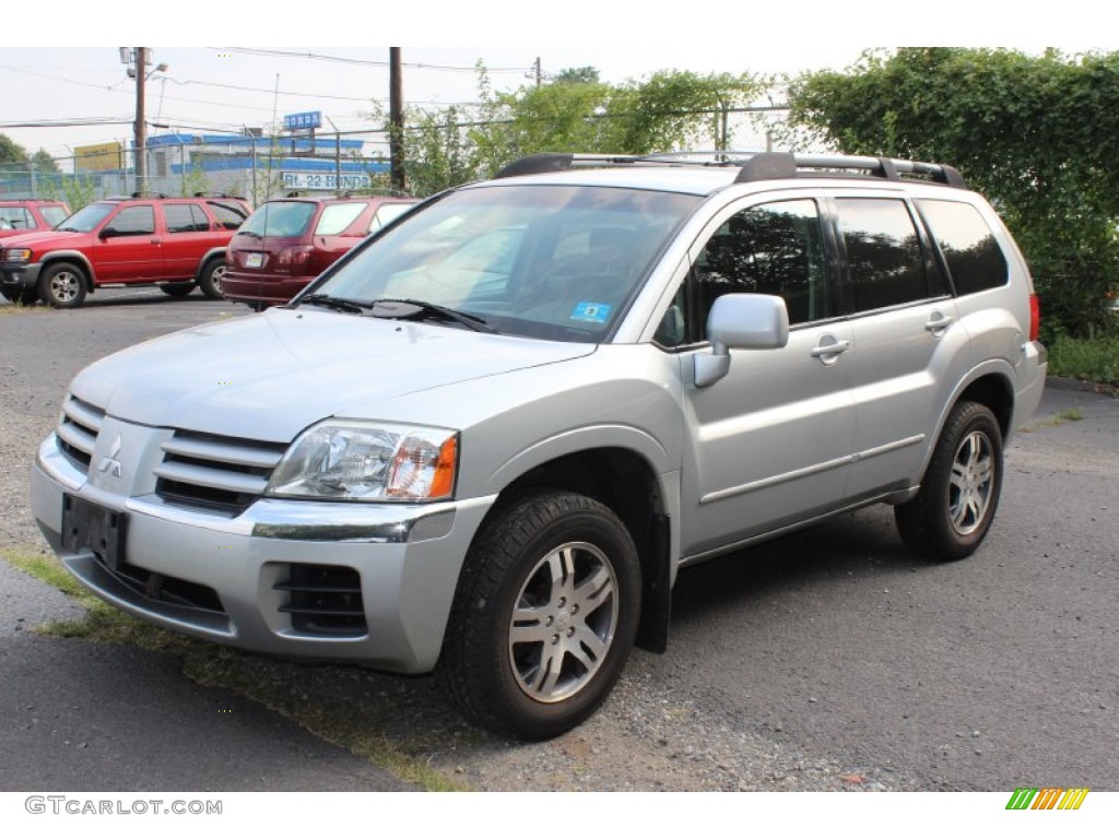 2004 Endeavor XLS AWD - Sterling Silver Metallic / Charcoal Gray photo #1