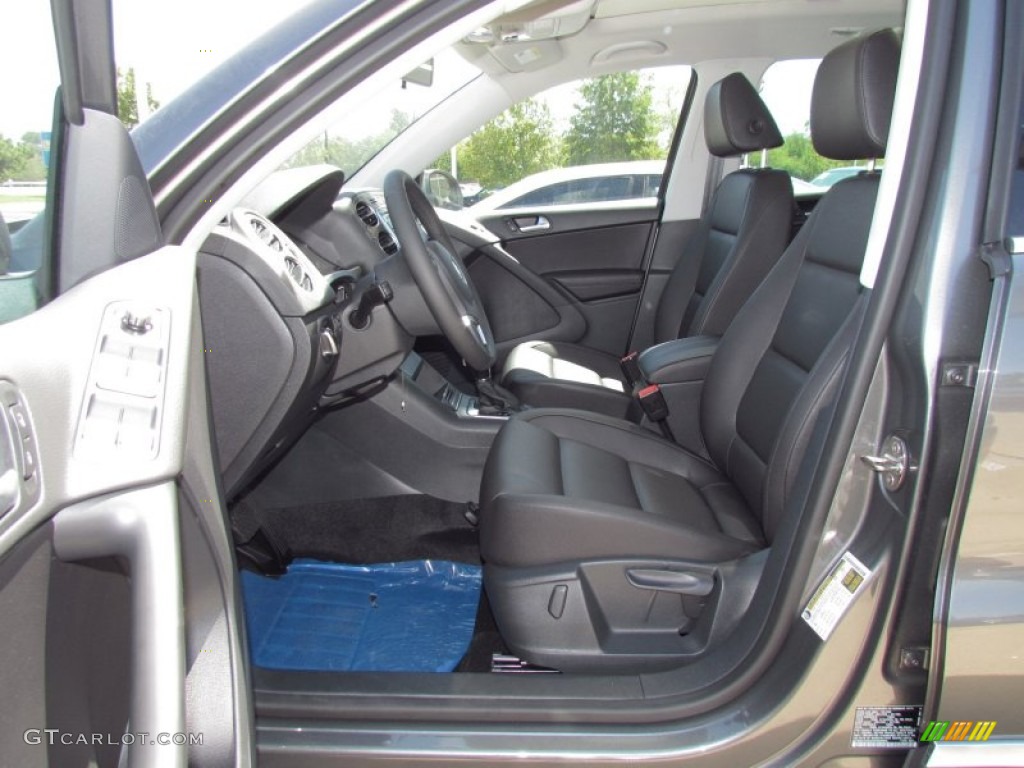 Black Interior 2012 Volkswagen Tiguan SE Photo #54022185