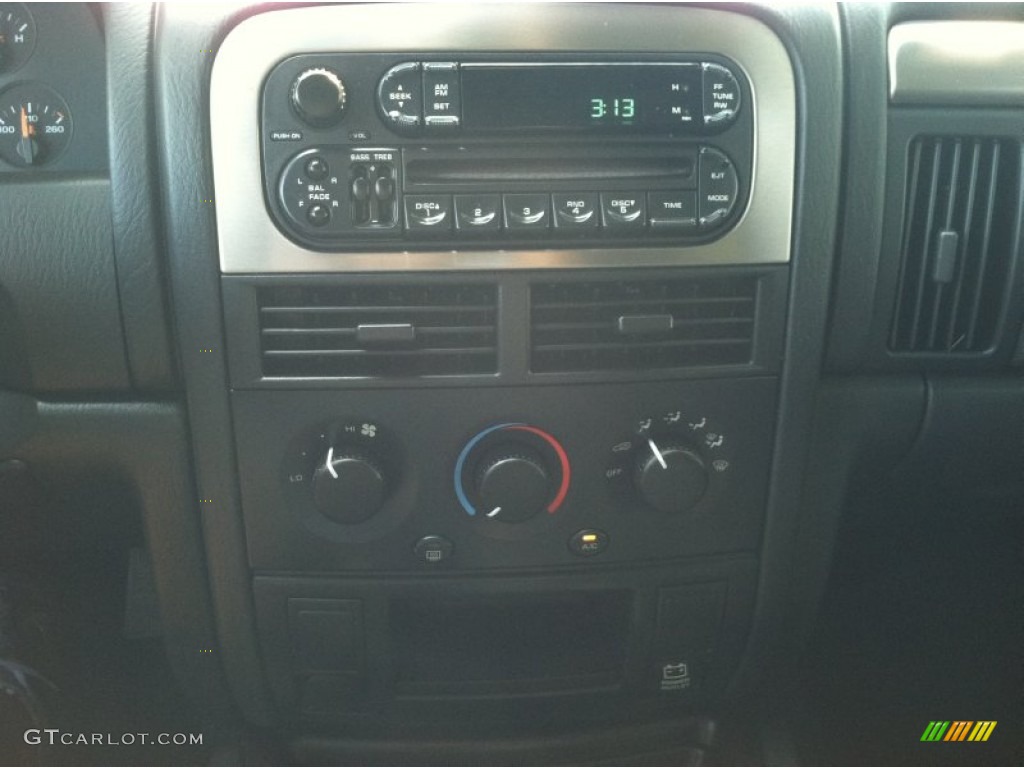 2003 Grand Cherokee Laredo 4x4 - Graphite Metallic / Dark Slate Gray photo #34