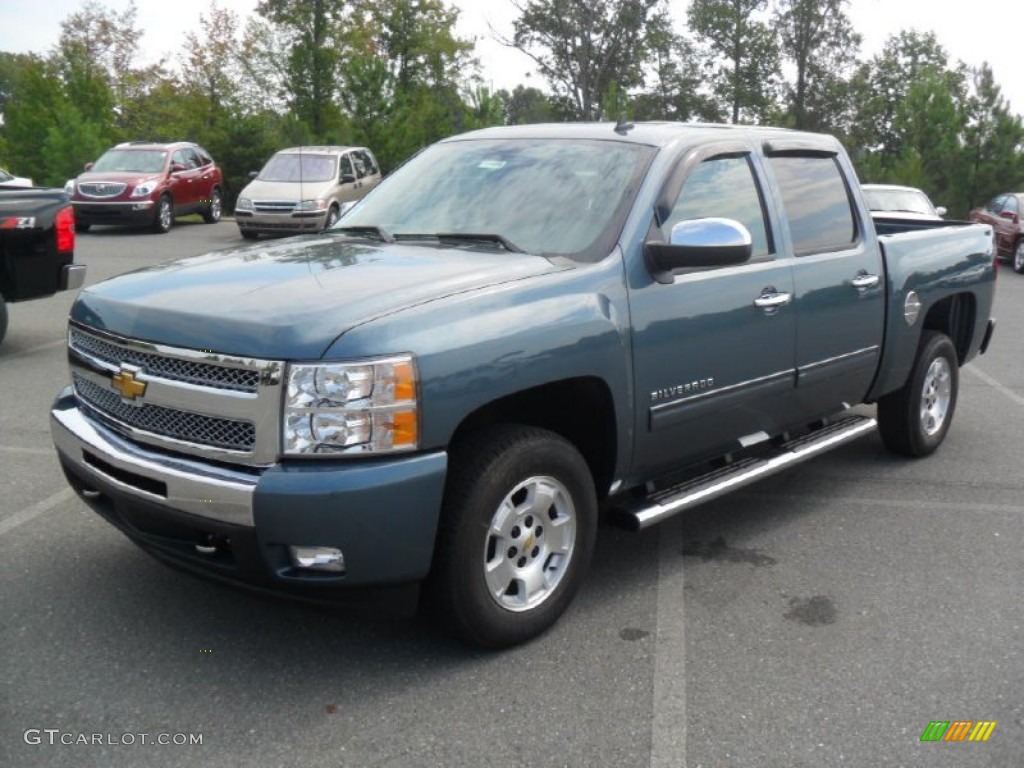 2011 Silverado 1500 LT Crew Cab - Blue Granite Metallic / Ebony photo #1