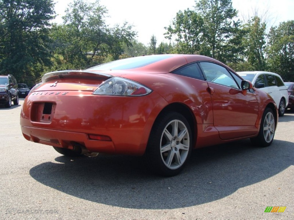 2007 Eclipse SE Coupe - Sunset Pearlescent / Dark Charcoal photo #8
