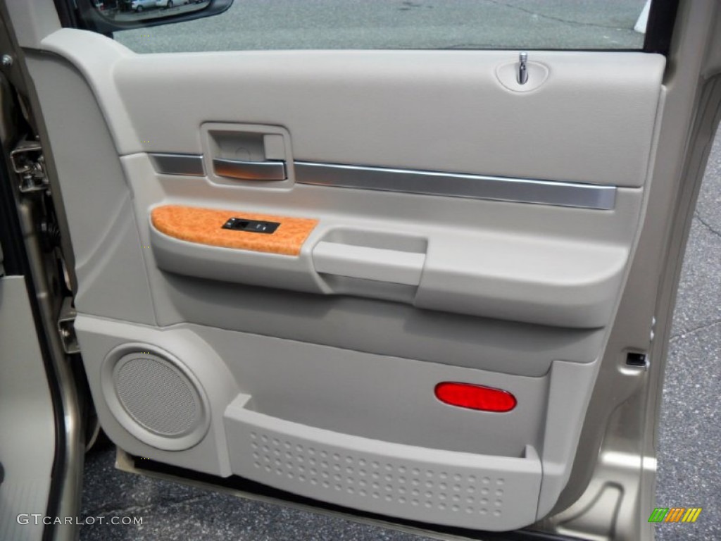 2009 Chrysler Aspen Limited 4x4 Light Graystone Door Panel Photo #54033344