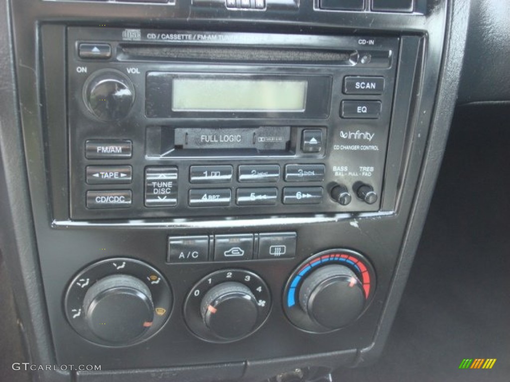 2003 Hyundai Tiburon GT V6 Audio System Photo #54034892