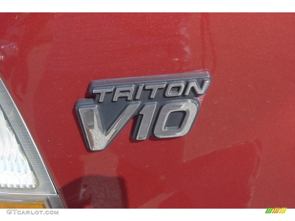 2003 Ford F350 Super Duty XLT Crew Cab 4x4 Marks and Logos Photos