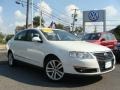 Candy White - Passat Komfort Sedan Photo No. 1