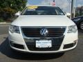 Candy White - Passat Komfort Sedan Photo No. 2