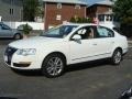 Candy White - Passat Komfort Sedan Photo No. 3