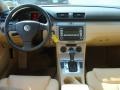 Candy White - Passat Komfort Sedan Photo No. 8