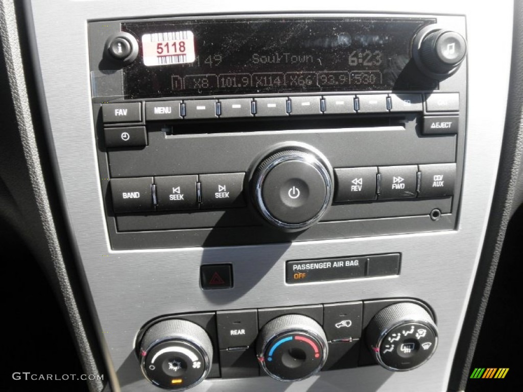 2012 GMC Acadia SLE AWD Audio System Photo #54040634