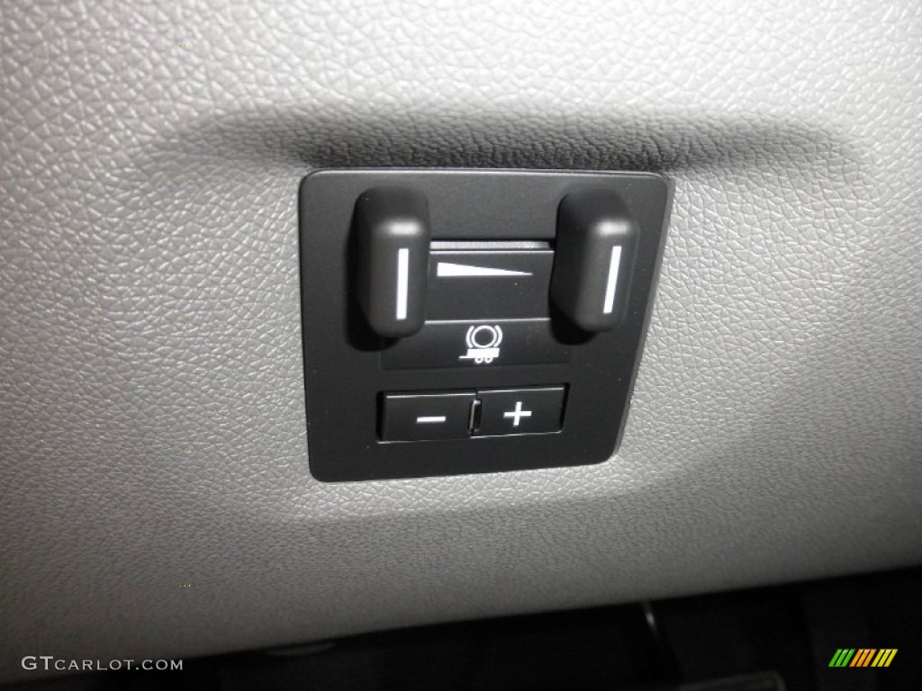 2012 GMC Sierra 3500HD Regular Cab Dually Chassis Controls Photo #54042113