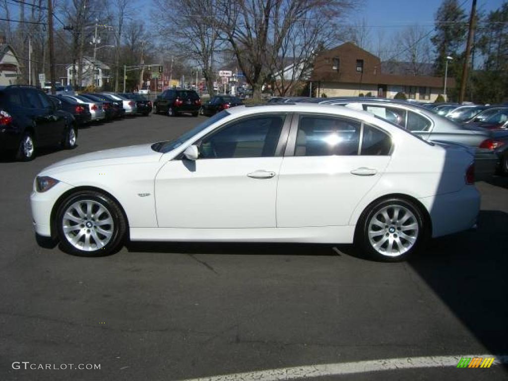 2006 3 Series 330xi Sedan - Alpine White / Beige photo #3