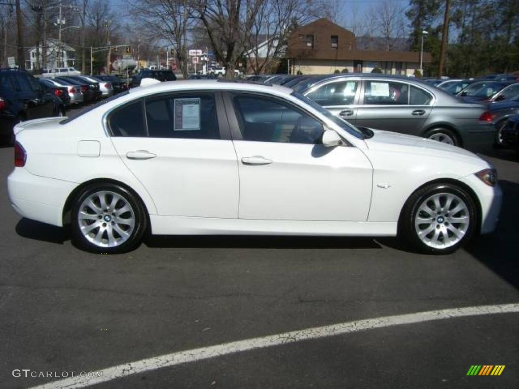 2006 3 Series 330xi Sedan - Alpine White / Beige photo #22