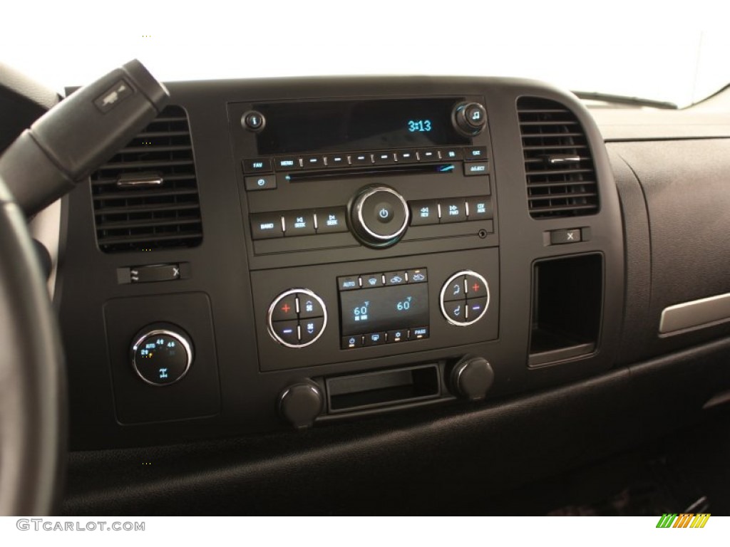 2008 Chevrolet Silverado 1500 LT Extended Cab 4x4 Controls Photo #54046766