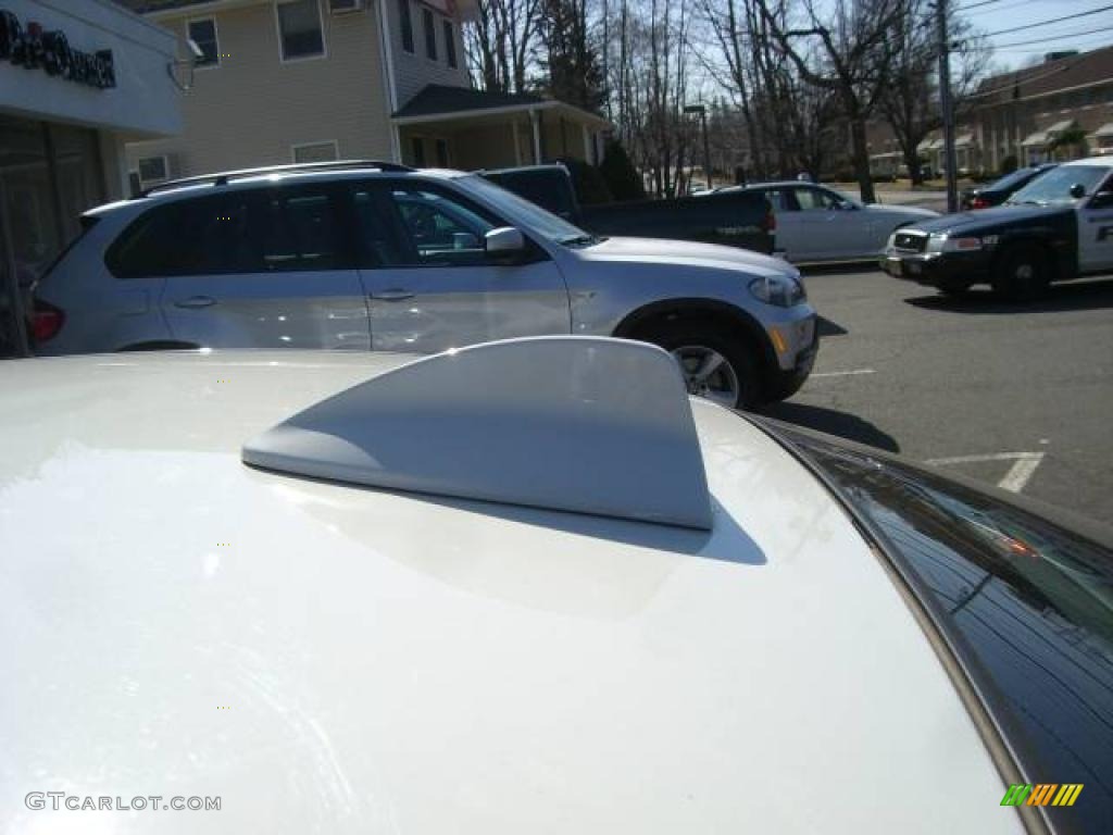 2006 3 Series 330xi Sedan - Alpine White / Beige photo #44