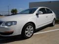 Candy White - Passat 2.0T Sedan Photo No. 3