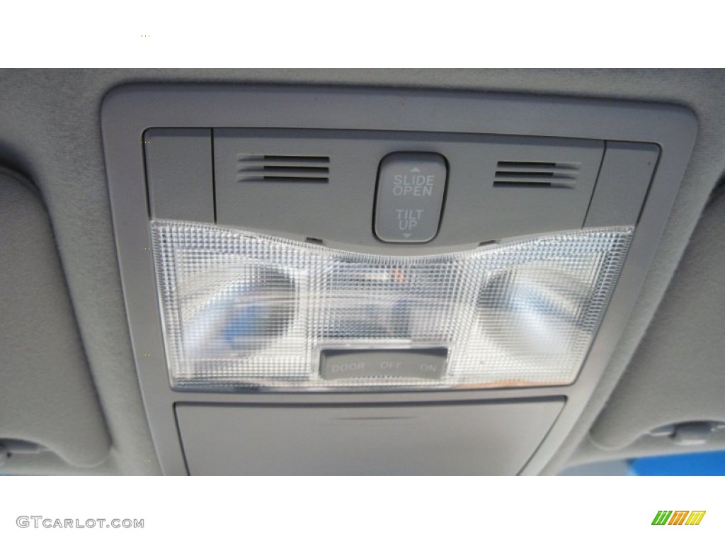 2006 Avalon XLS - Titanium Metallic / Light Gray photo #26
