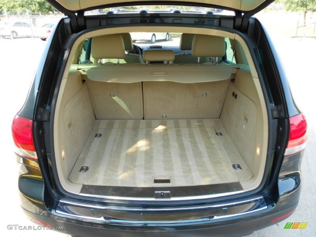 2005 Volkswagen Touareg V6 Trunk Photo #54048227