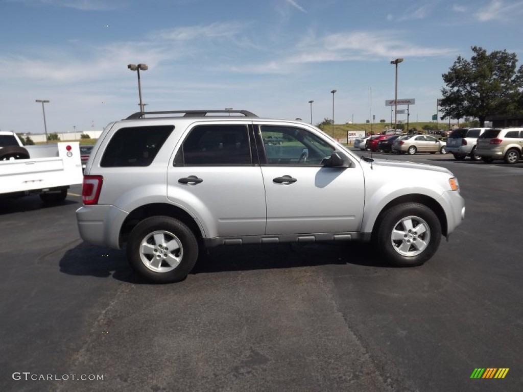 2009 Escape XLT V6 - Brilliant Silver Metallic / Charcoal photo #4