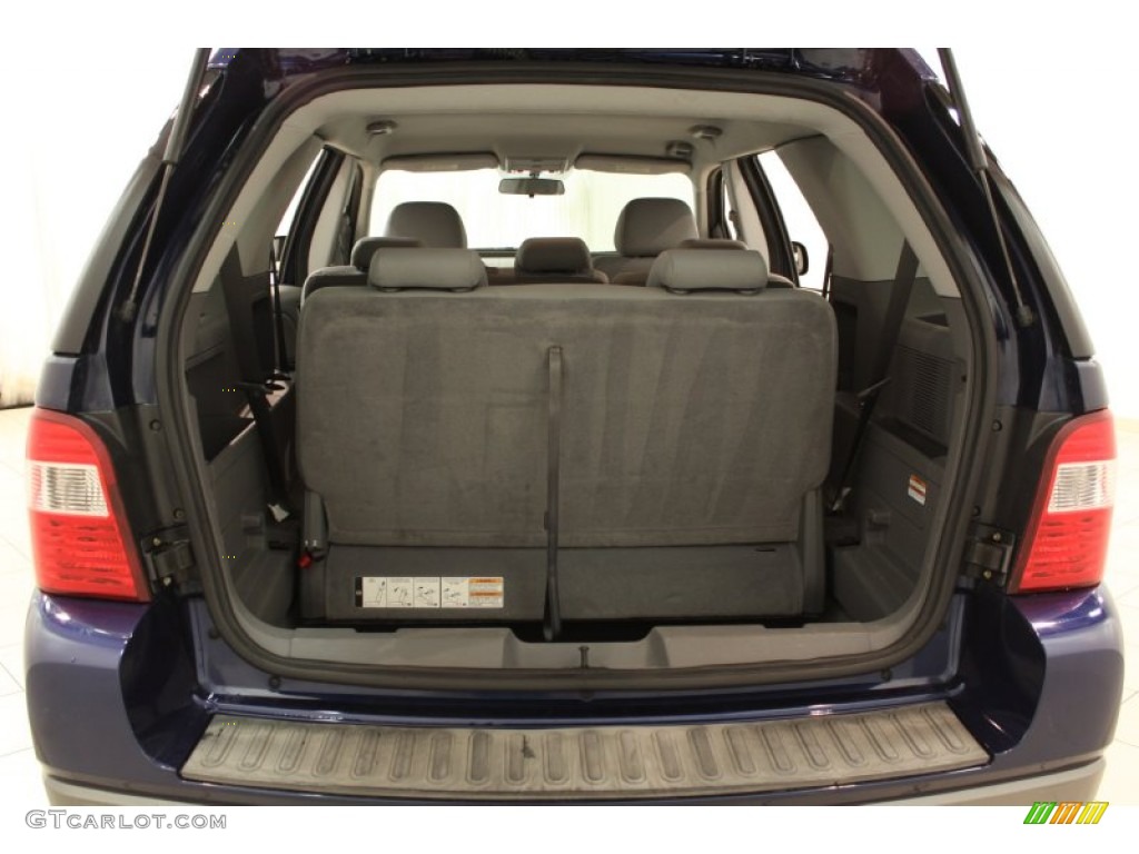2006 Ford Freestyle SE Trunk Photos