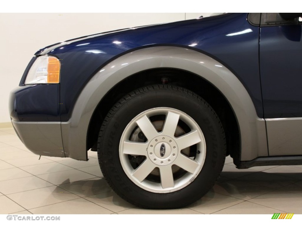 2006 Ford Freestyle SE Wheel Photos