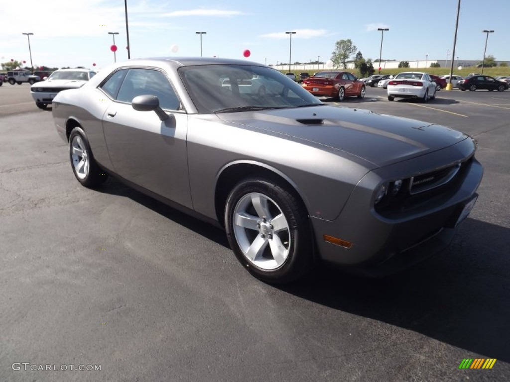 2011 Challenger SE - Tungsten Metallic / Dark Slate Gray photo #3