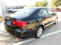 Black - Jetta SE Sedan Photo No. 7