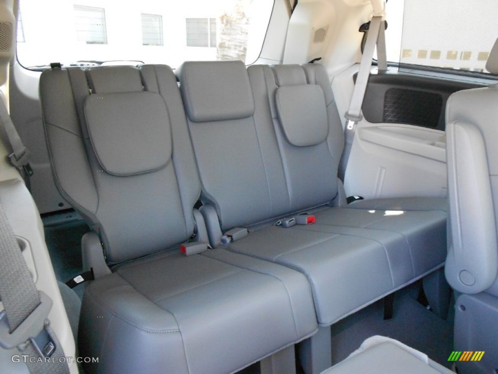 2011 Volkswagen Routan S Interior Color Photos