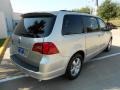 2011 Mercury Silver Metallic Volkswagen Routan SE  photo #7