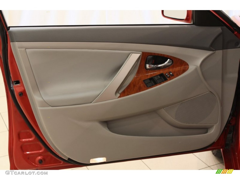 2009 Camry XLE - Barcelona Red Metallic / Ash photo #5